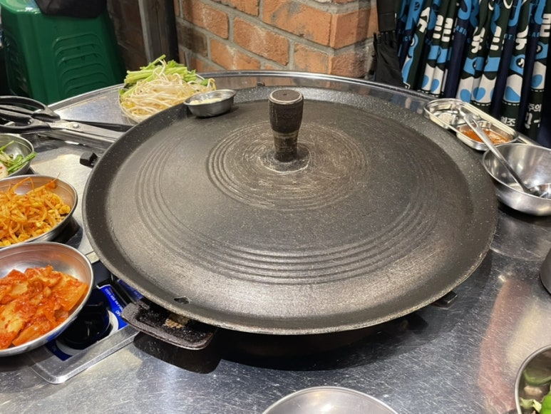 교대솥삼구 이미지