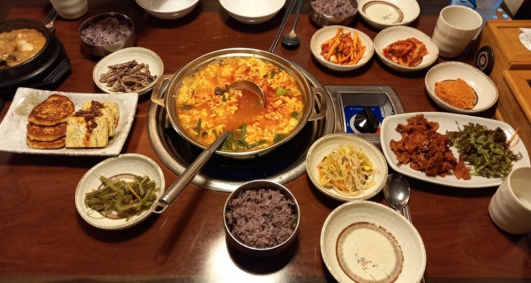 생생이두부보쌈 이미지