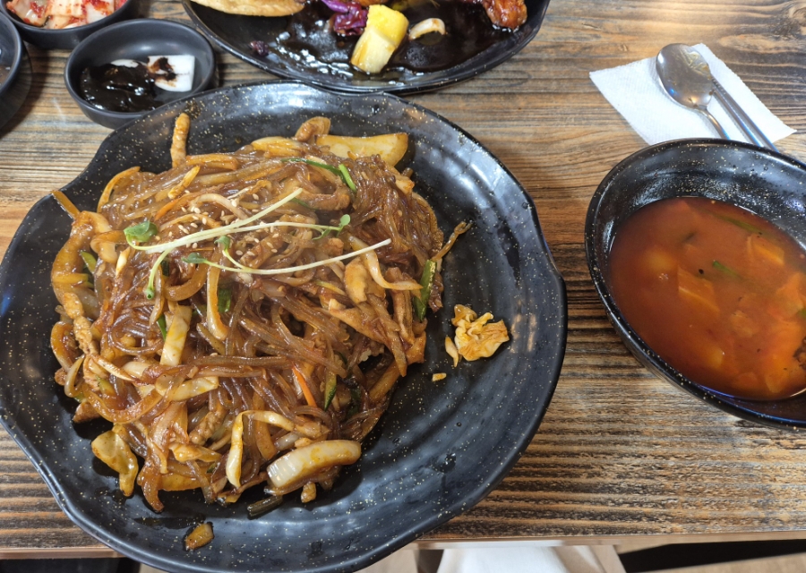장릉황제손짜장 이미지
