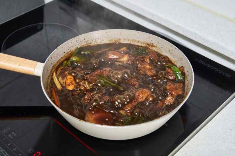 동아찜닭 이미지