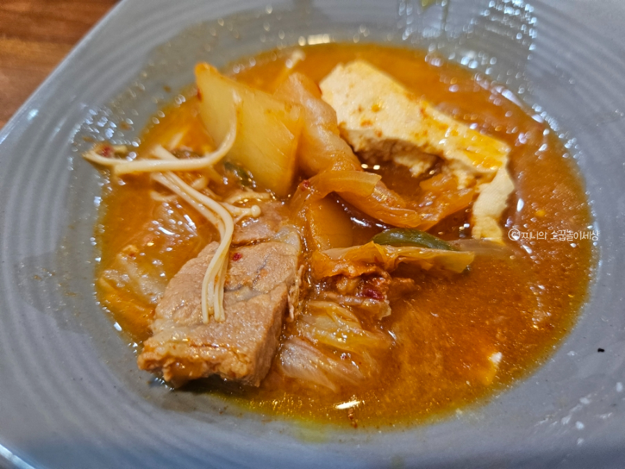 팔팔 찌개마을 이미지
