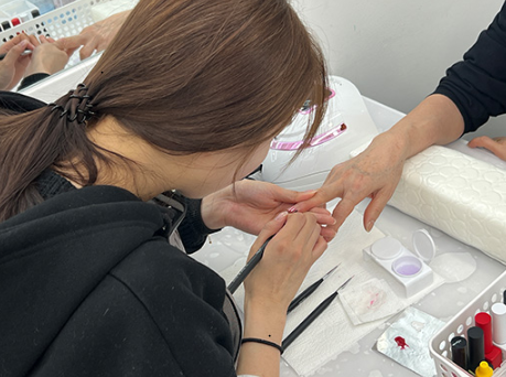 네일더행복하게 이미지