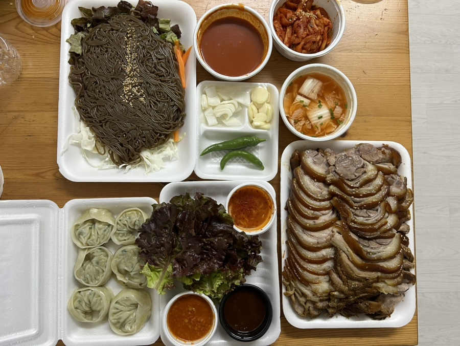 본가장충동왕족발 이미지
