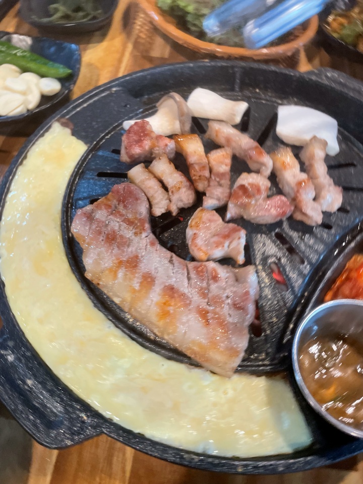맛돼지 이미지