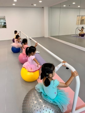 리즈발레무용학원 이미지