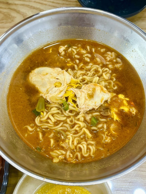 총각네 압구정김밥 장안점 사진 7