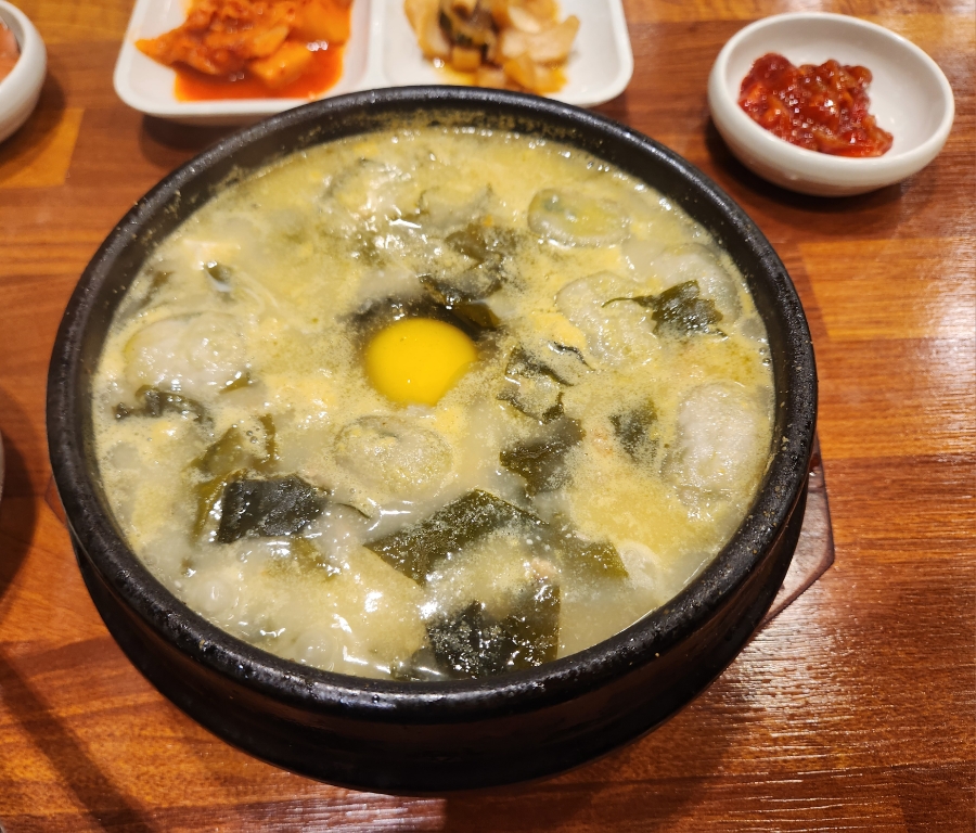 운단수산최고굴국밥 이미지