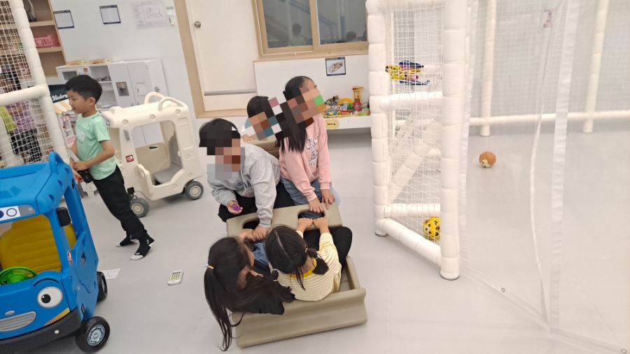 우리끼리키즈카페스포츠마을 이미지