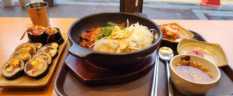 김밥과돈까스 이미지