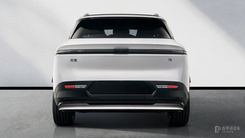 지리 전기자동차 Zeekr 7X "가성비와 실용성을 겸비한 중국 SUV 침공" 이미지 10