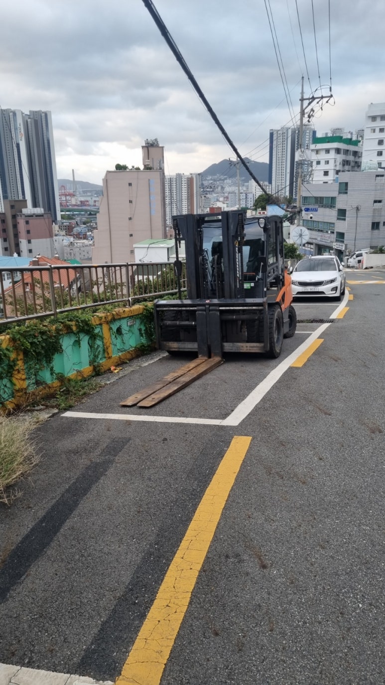 수정동지게차 이미지