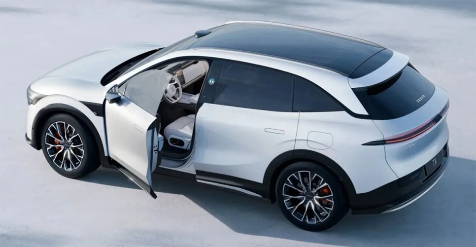 지리 전기자동차 Zeekr 7X "가성비와 실용성을 겸비한 중국 SUV 침공" 이미지 7