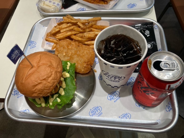 세븐패티버거압구정 이미지