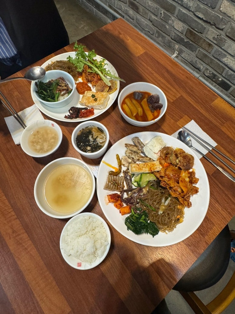 맛있는정원한식부페 이미지