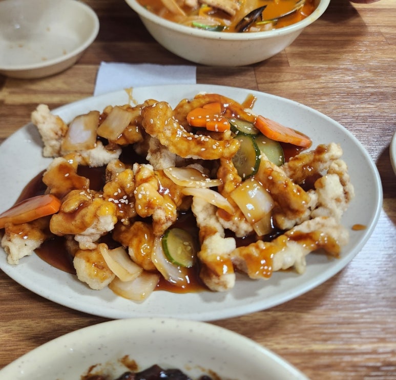 용천홍 이미지