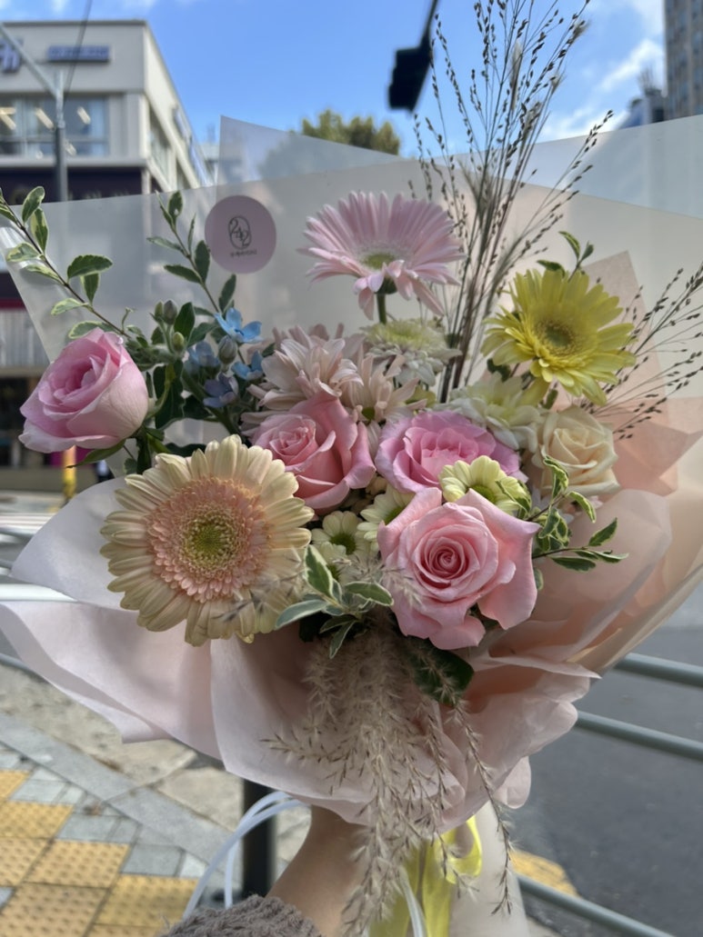 부케바이242 이미지