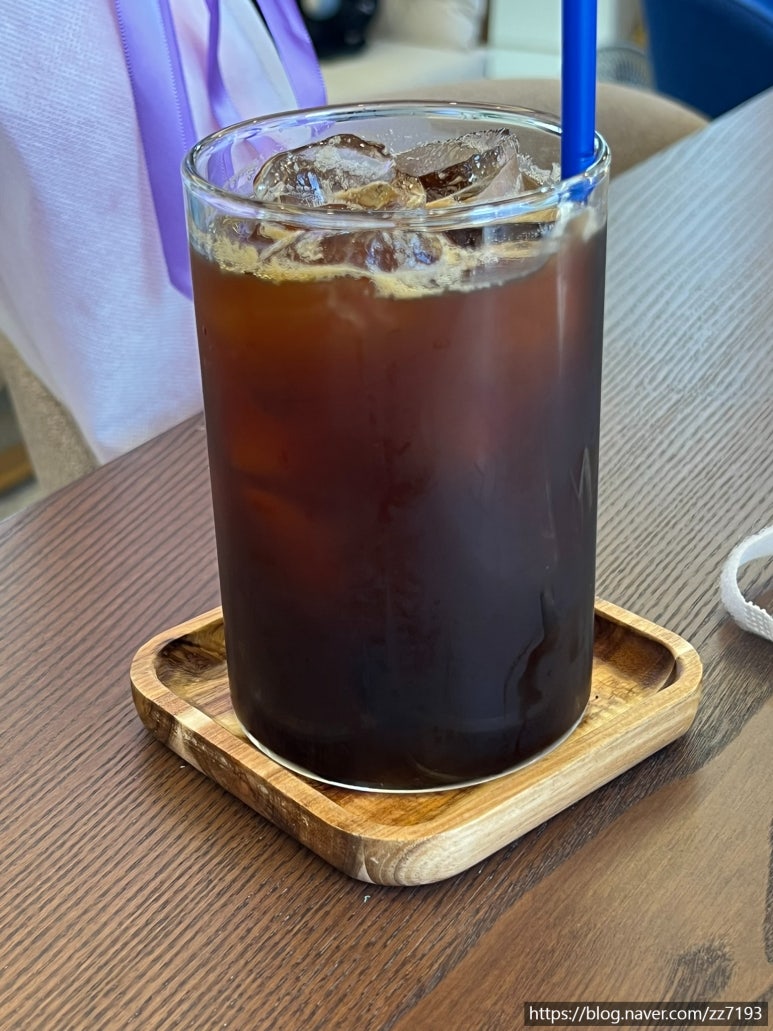 코너브루 이미지