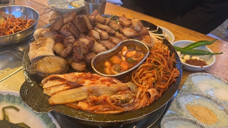 삼겹살구워서 이미지