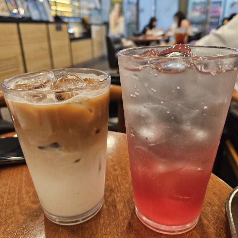 탐앤탐스왕십리센트라스점 이미지