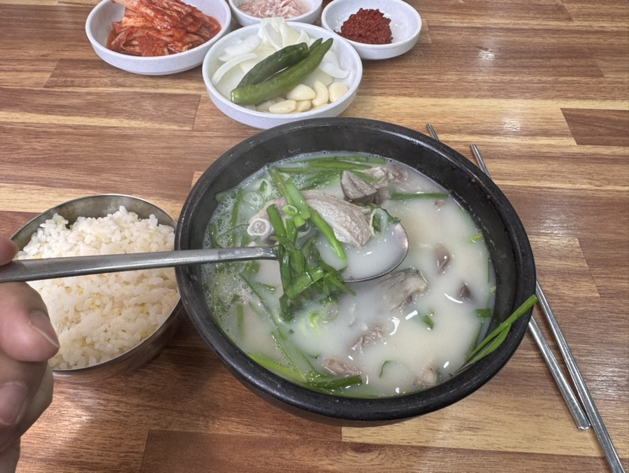 대경돼지국밥 이미지