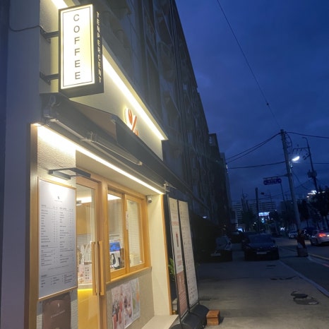 텐퍼센트커피 네오점 이미지