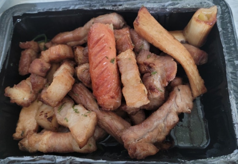 프리미엄쫄면삼겹고돼지 이미지