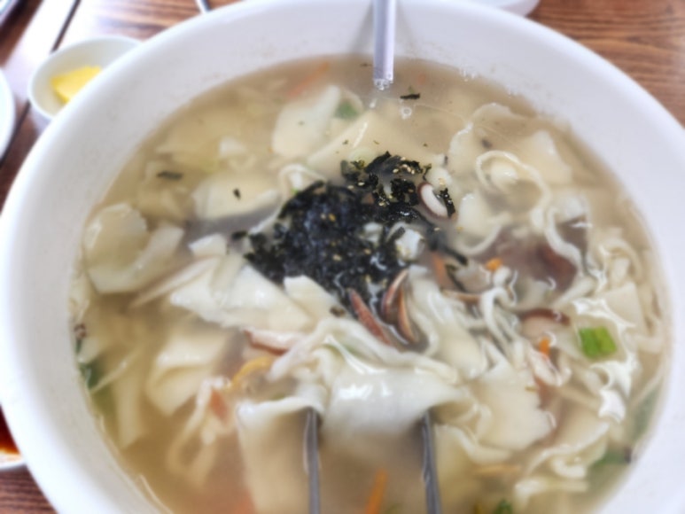 창포바지락칼국수 이미지