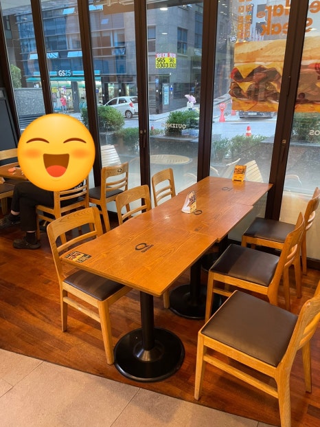 퀴즈노스 역삼점 이미지
