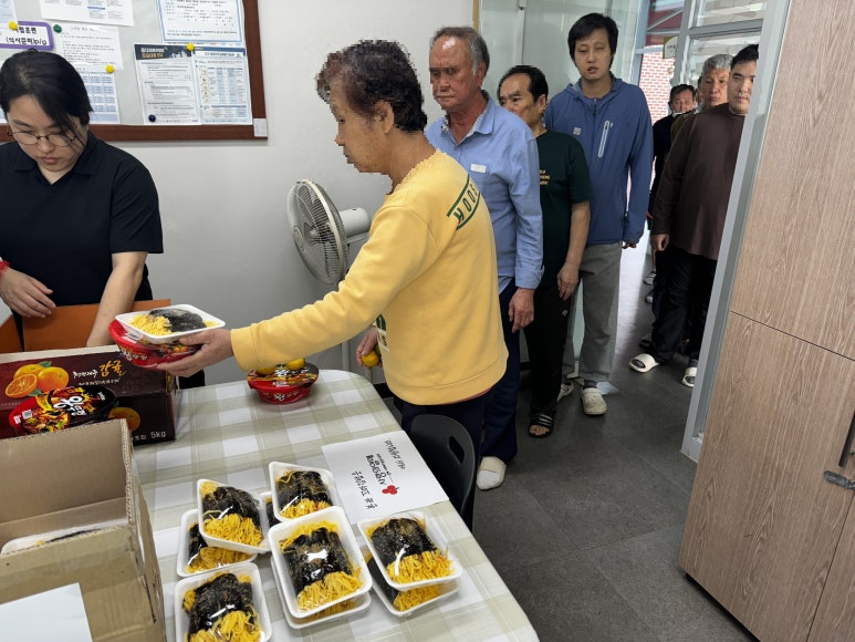 본좌김밥왜관점 이미지