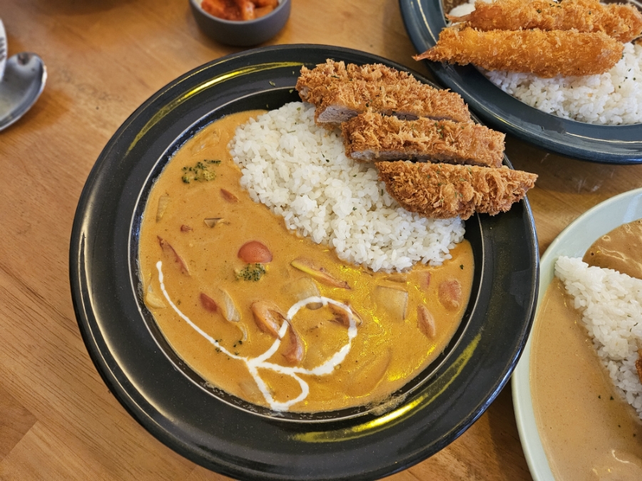식탁의 하루 이미지
