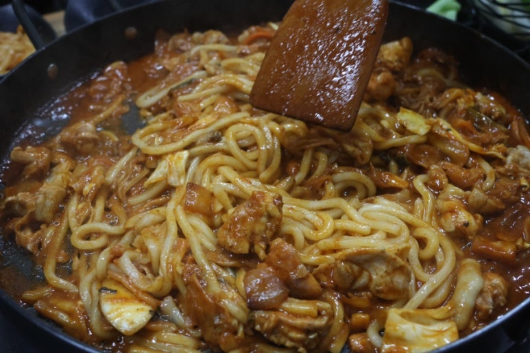 종착역닭갈비 이미지
