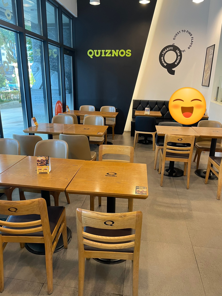 퀴즈노스 역삼점 이미지