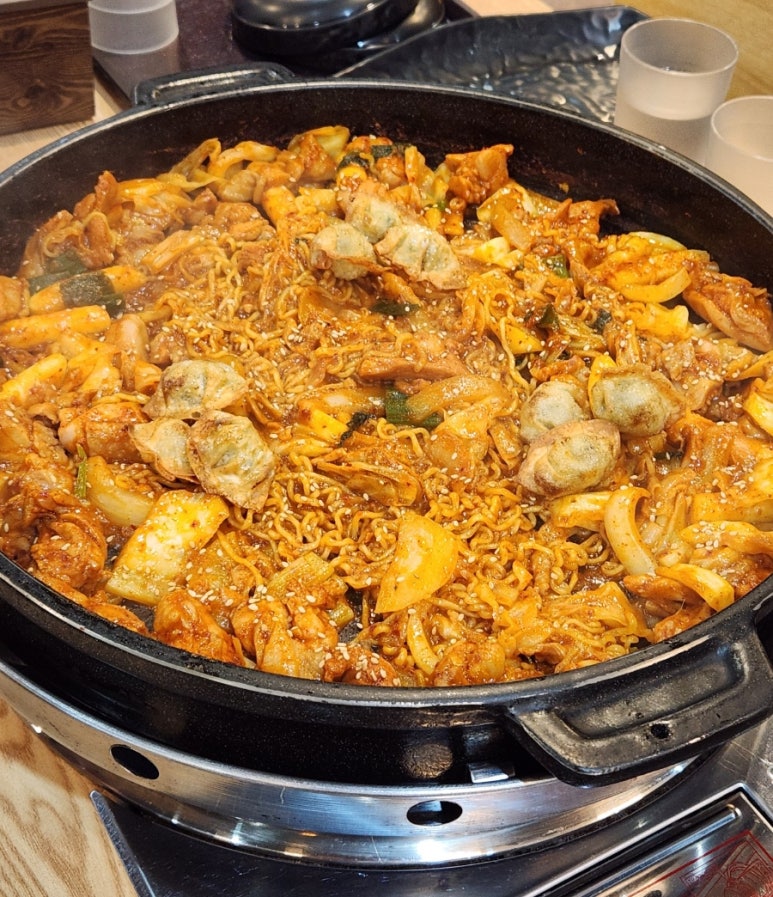 홍춘천치즈닭갈비마들역점 이미지