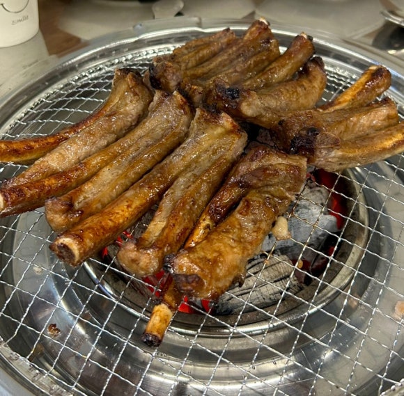원시인쪽갈비 이미지