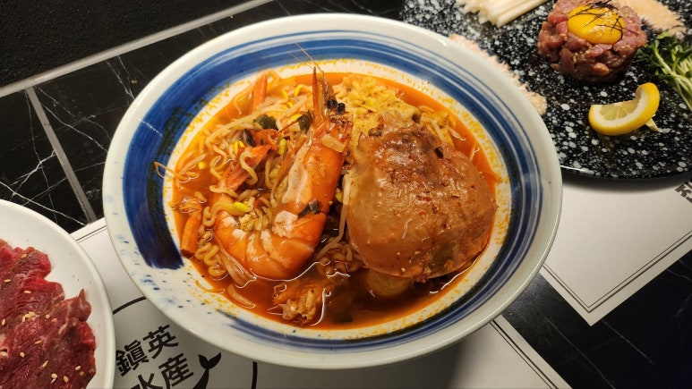 진영수산 다이닝 이미지