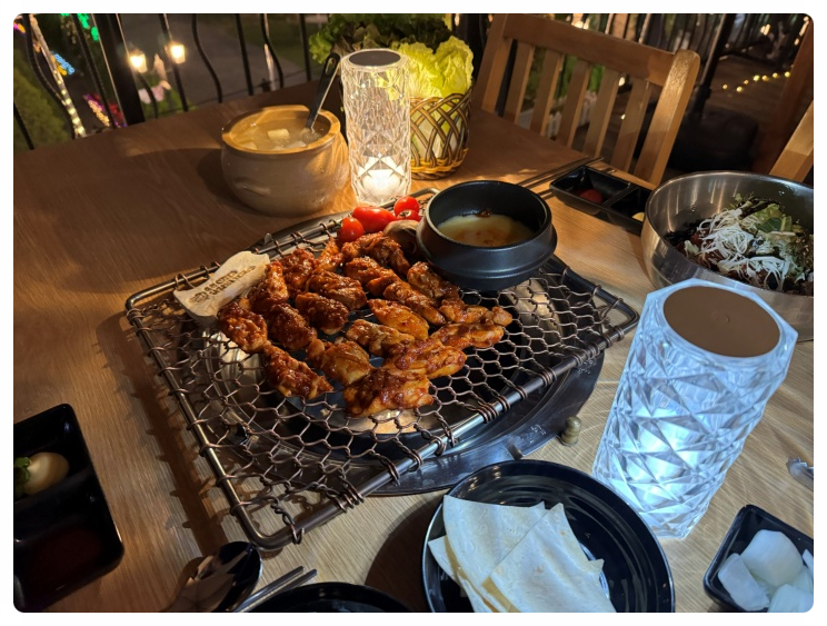 항아리숯불닭갈비파주점 이미지