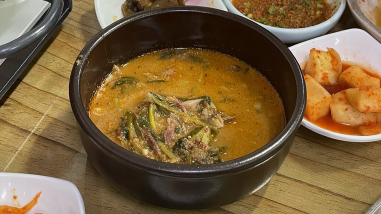 주원흑염소요리 이미지