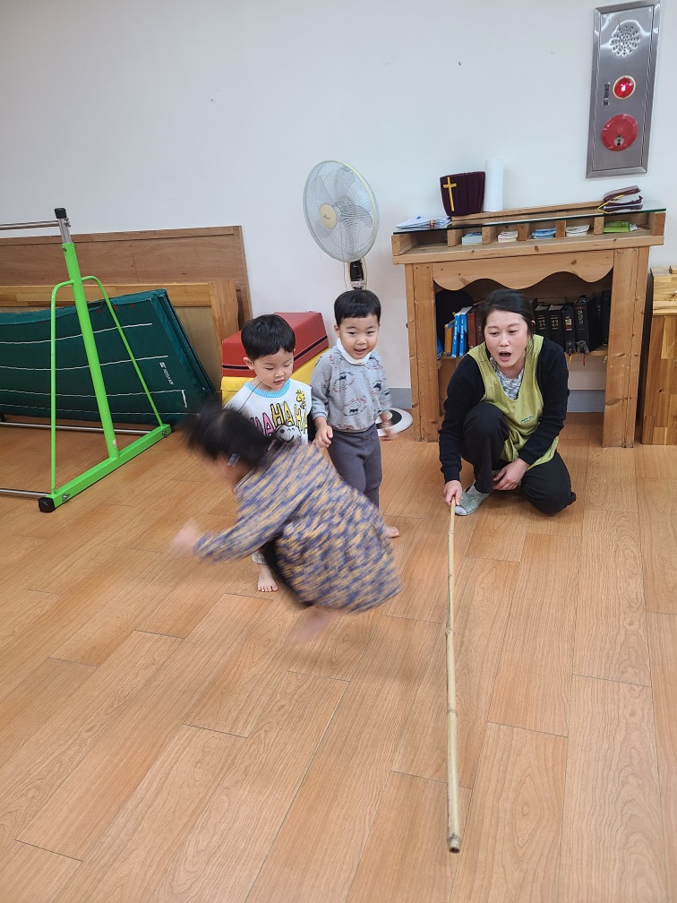 (주)룩스 이미지