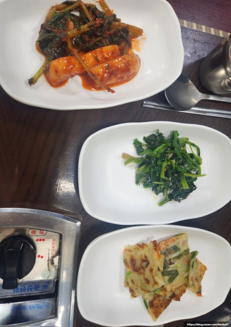 양푼생고기김치찌개 이미지