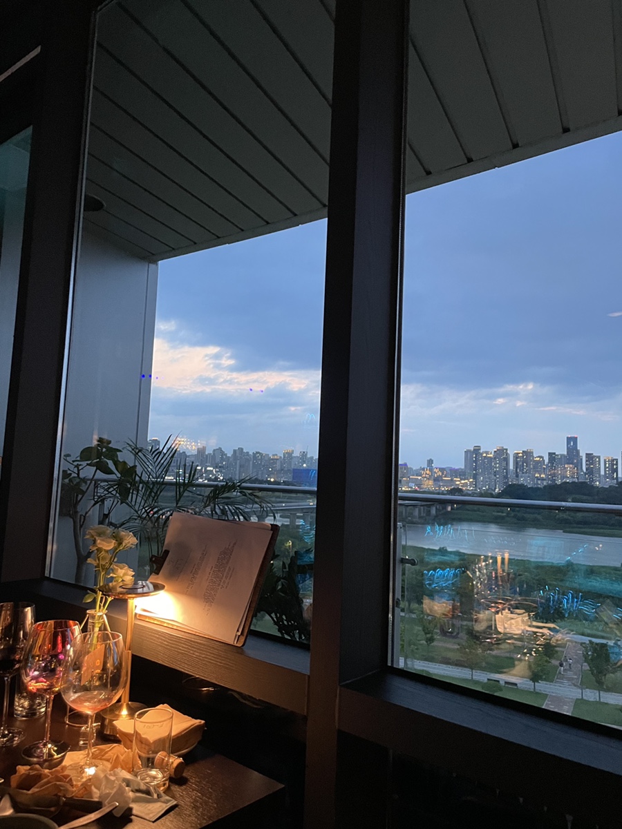 라운지 알트 이미지