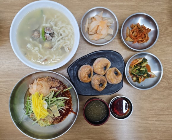 밀면의법칙 이미지