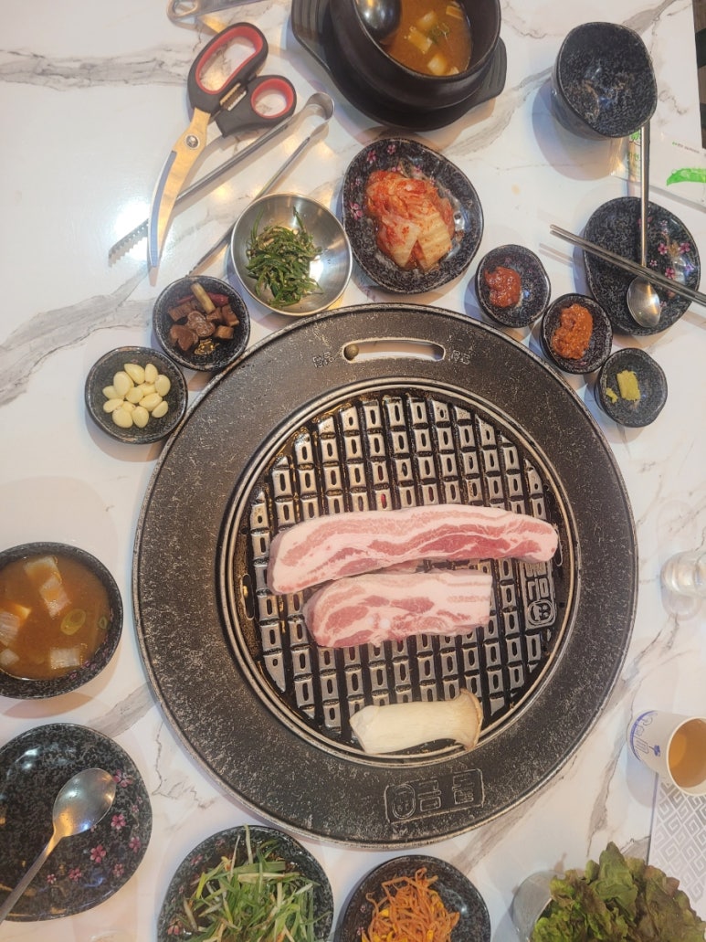금솥 이미지