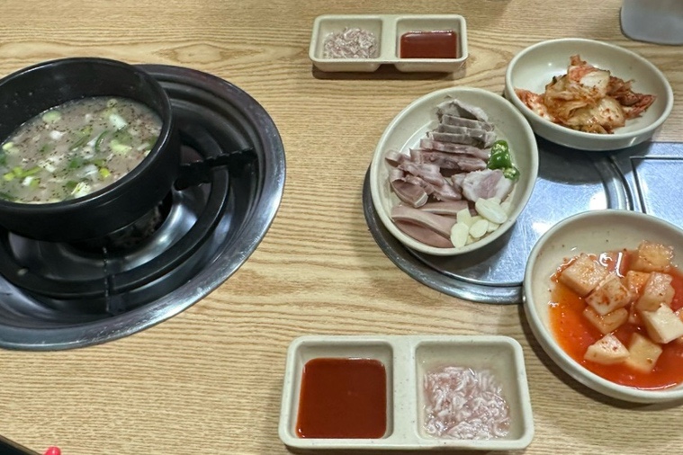 황토방뼈해장국 이미지