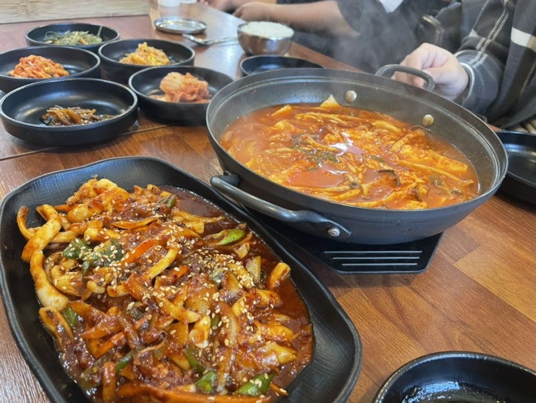 가마솥맷돌손두부 이미지