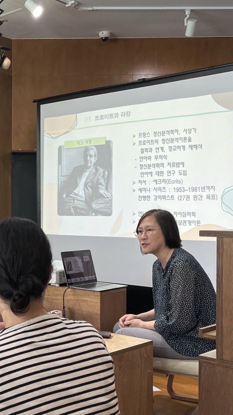 책방누크 이미지