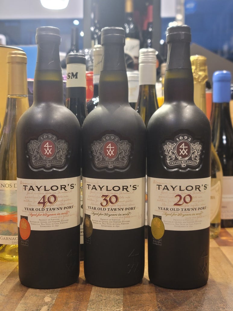 와인팩토리 - 포트와인 테일러 30년 타우니 포트(TAYLOR'S 30 YEAR OLD TAWNY PORT) : 네이버 블로그 Foto & Idee 와인팩토리 - 포트와인 테일러 30년 타우니 포트(TAYLOR'S 30 YEAR OLD TAWNY PORT) : 네이버 블로그 Illustration
