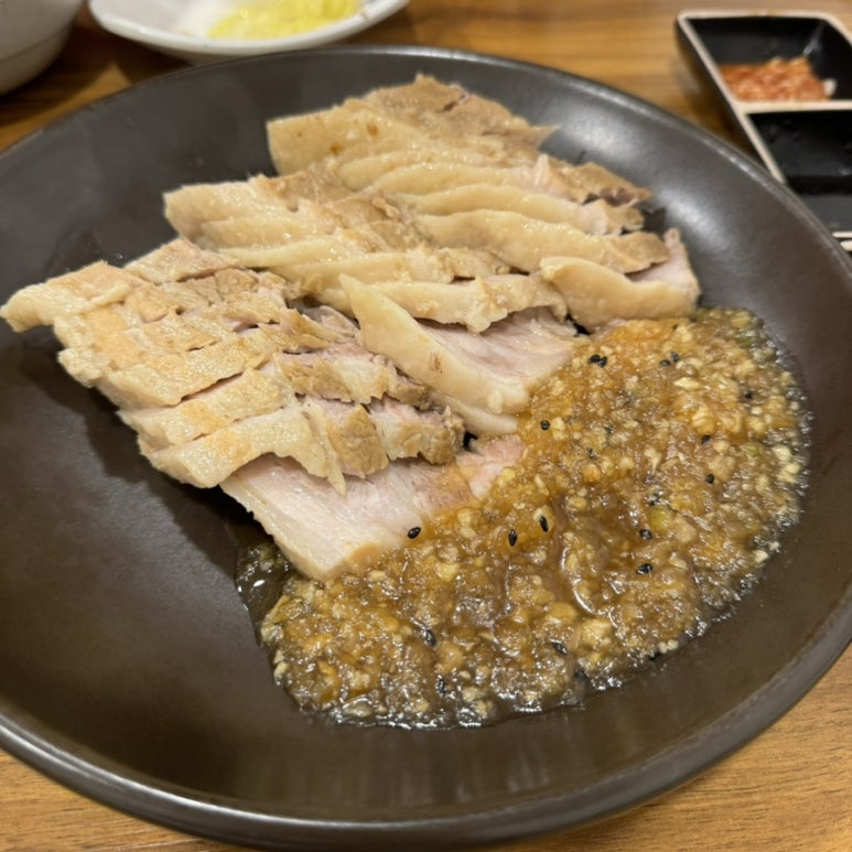 정원마늘보쌈 이미지