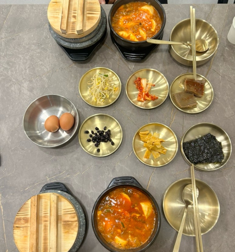 완뚝순두부 이미지