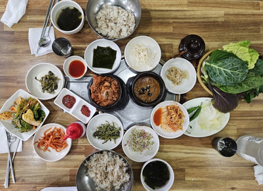 풀잎보리쌈밥생고기 이미지