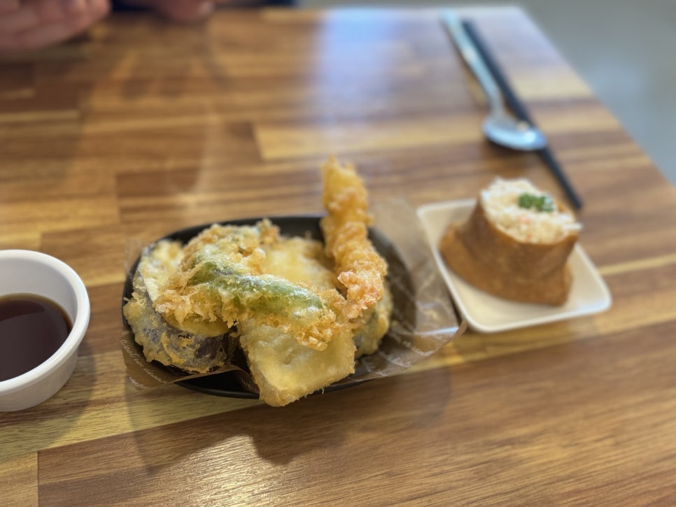 서비우동돈까스 이미지